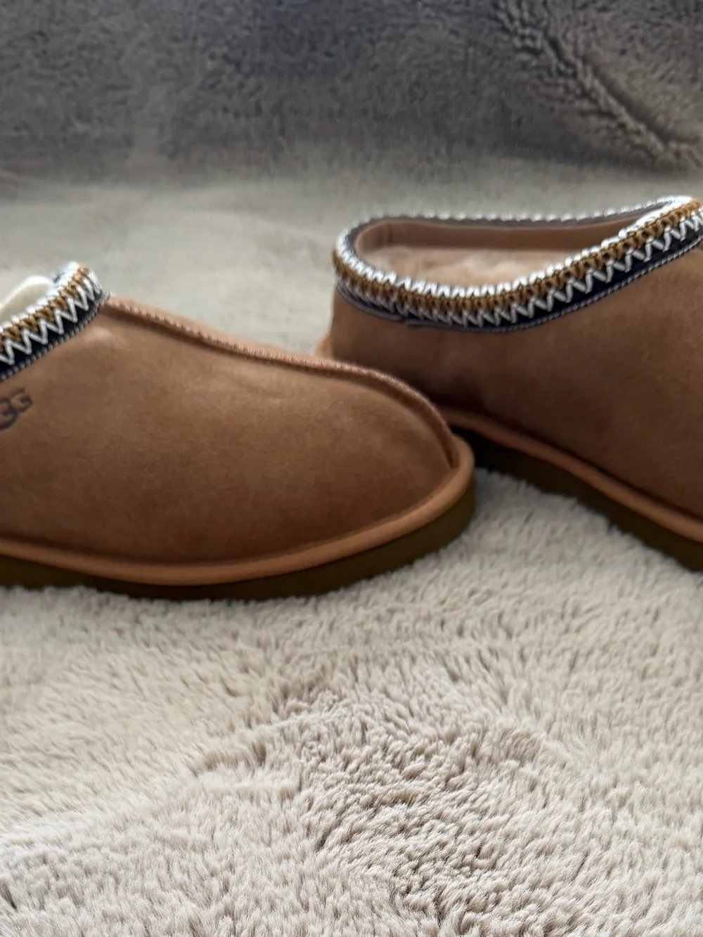 UGG easy slip